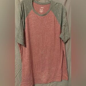 Sonoma Men's Red and Gray Jersey Shirt